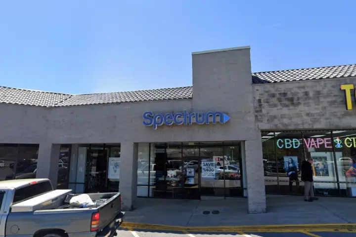 Spectrum - 879 Market Place