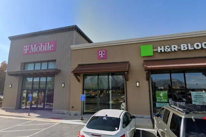 T-Mobile 1000 N & 400 E