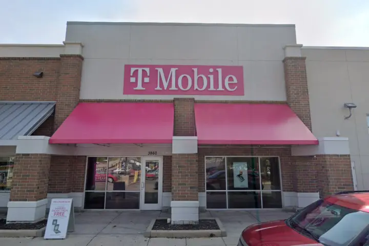 T-Mobile 124th & Capitol