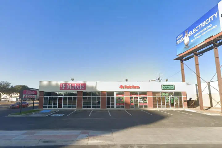T-Mobile 19th St & University Ave