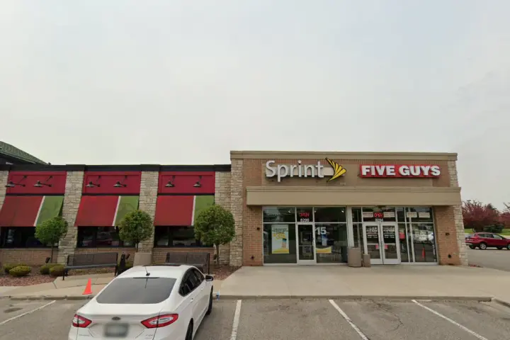 T-Mobile 26 Mile Rd & Van Dyke Ave