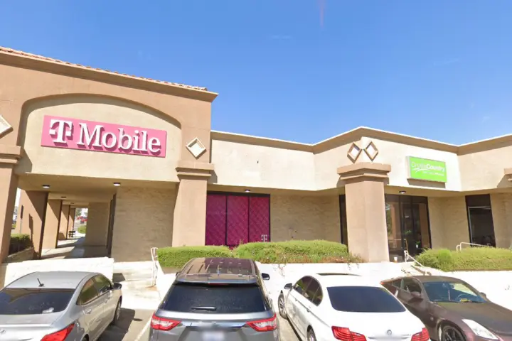T-Mobile 29-Palms & Warren Vista