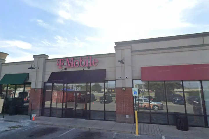 T-Mobile 3rd & Central