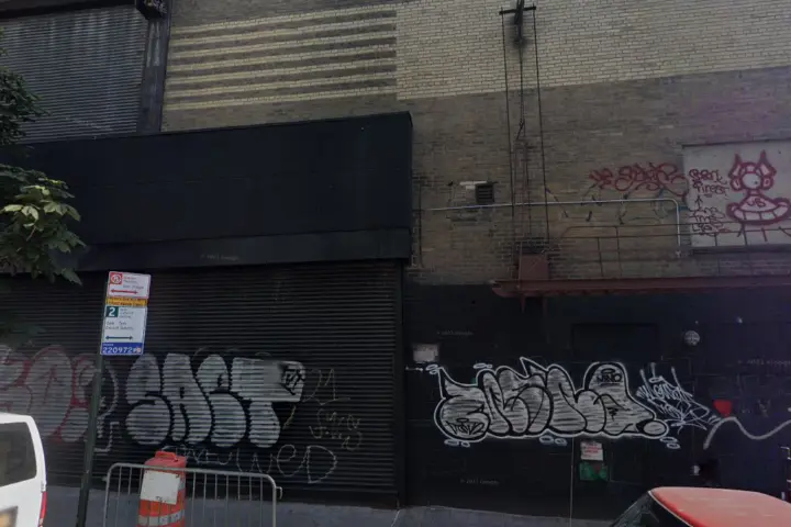 T-Mobile 3rd Ave & 152nd St