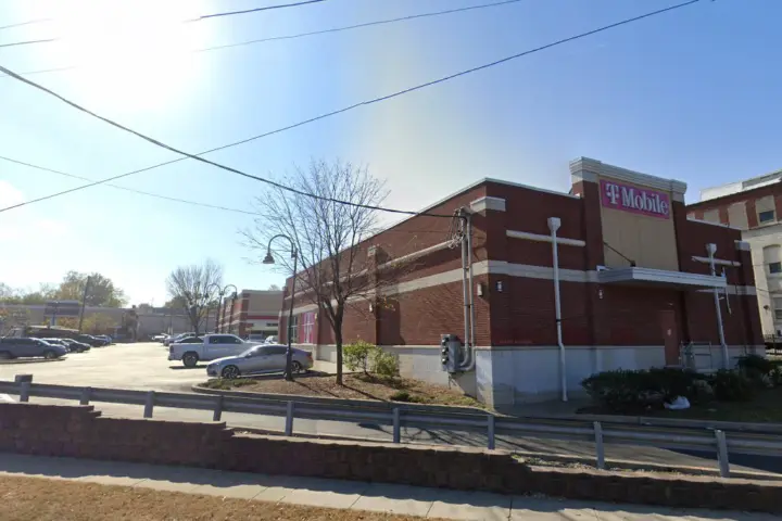 T-Mobile 3rd Ave & Rt 20