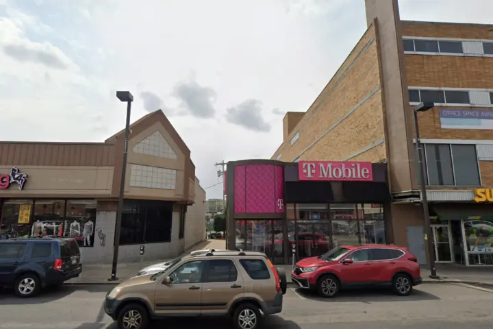 T-Mobile 69th & Chestnut