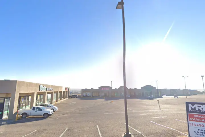 T-Mobile 7th St & Legion Dr