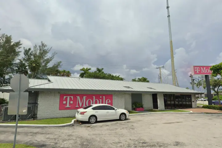 T-Mobile 87th & 12th