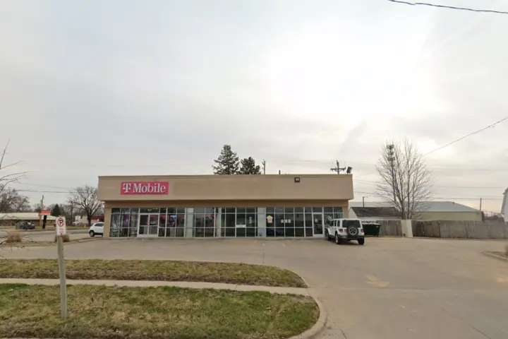 T-Mobile A Ave W & N H St