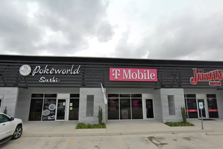 T-Mobile Airline Hwy & LA 42