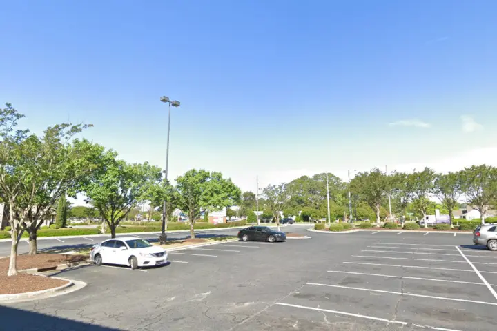 T-Mobile Arlington Plaza
