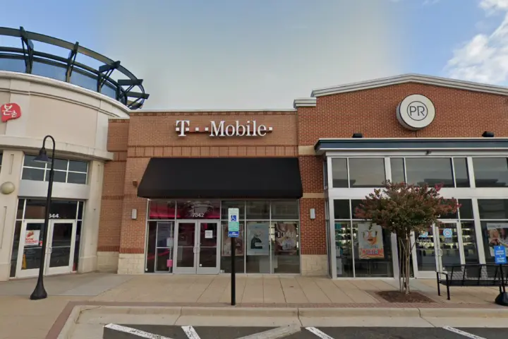 T-Mobile Atlas Walk