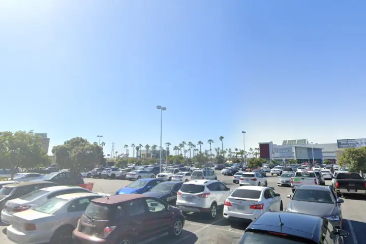 T-Mobile Avalon Blvd & Dominguez