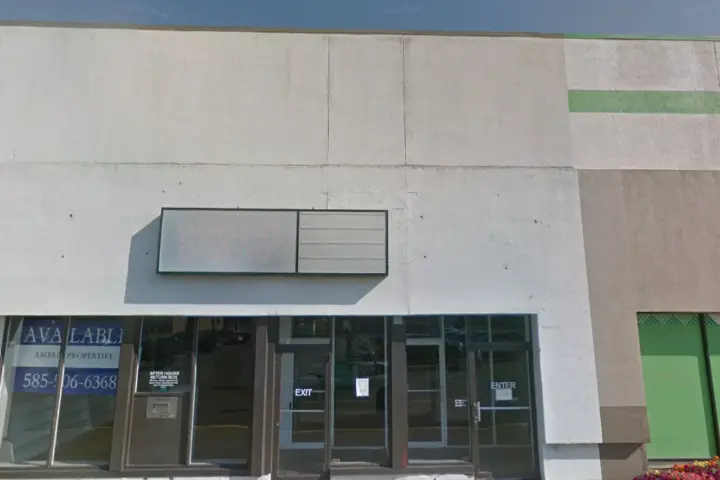 T-Mobile Bath Plaza