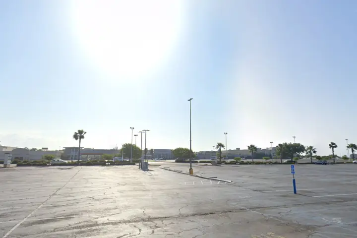 T-Mobile Beach Blvd & Eisenhower Dr