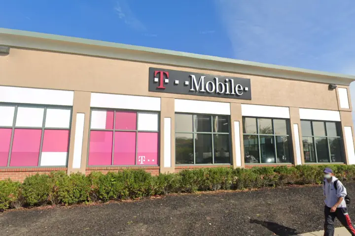 T-Mobile Bell Circle