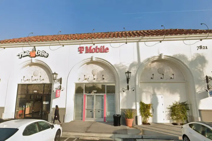 T-Mobile Bella Terra Center