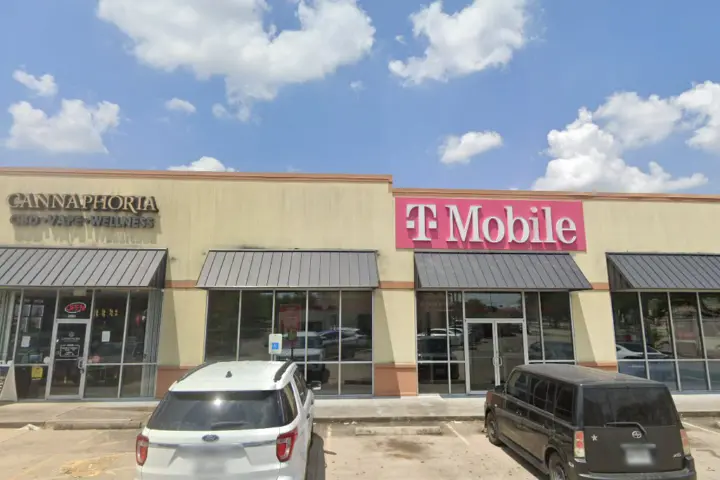 T-Mobile Bellaire & Bissonet