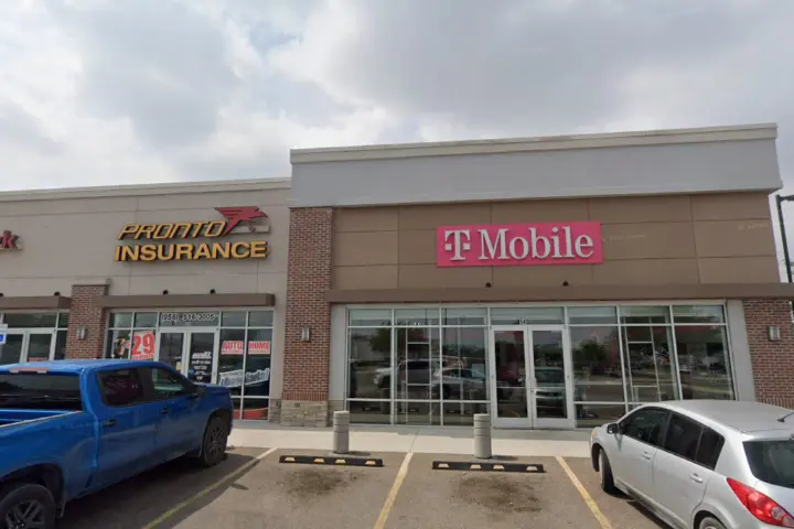 T-Mobile Bob Bullock & Clark