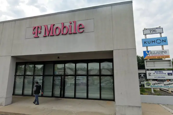T-Mobile Boston Tpk & Svenson