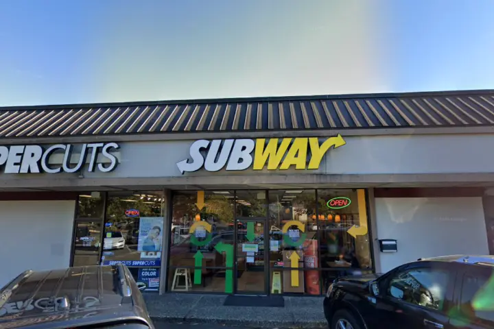 T-Mobile Bothell Way & 191st