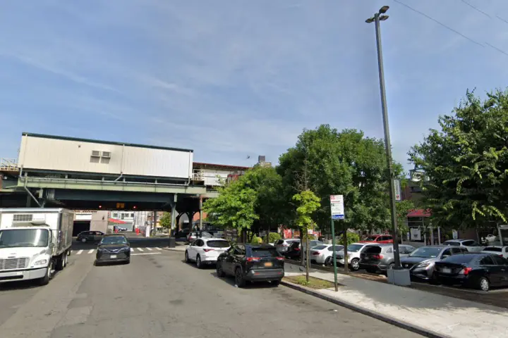 T-Mobile Broadway & 237th St