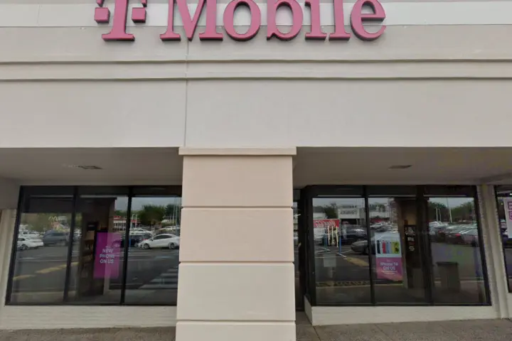 T-Mobile Brookwood Shopping Center