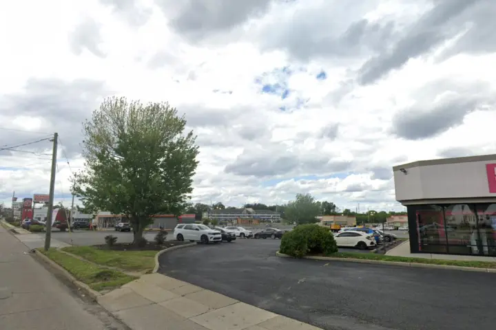 T-Mobile Browning Ln & Kings Hwy