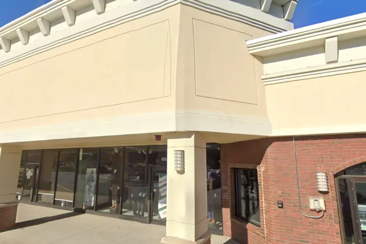 T-Mobile Burlington Mall & Lexington