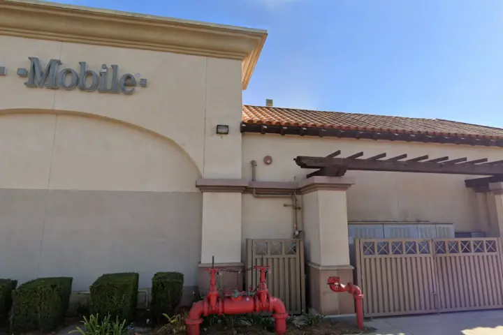 T-Mobile Camarillo Town Center