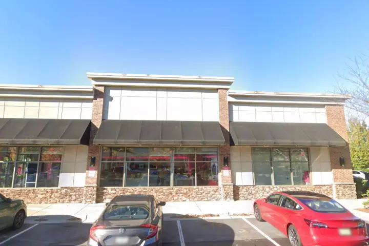 T-Mobile Camp Creek Pkwy