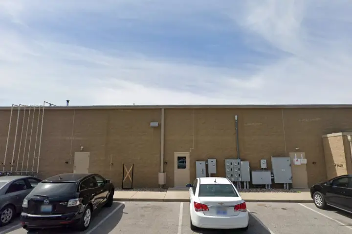 T-Mobile Carothers Rd & I-471