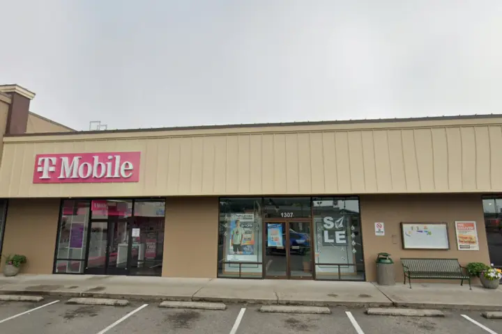 T-Mobile Centralia Outlet Mall