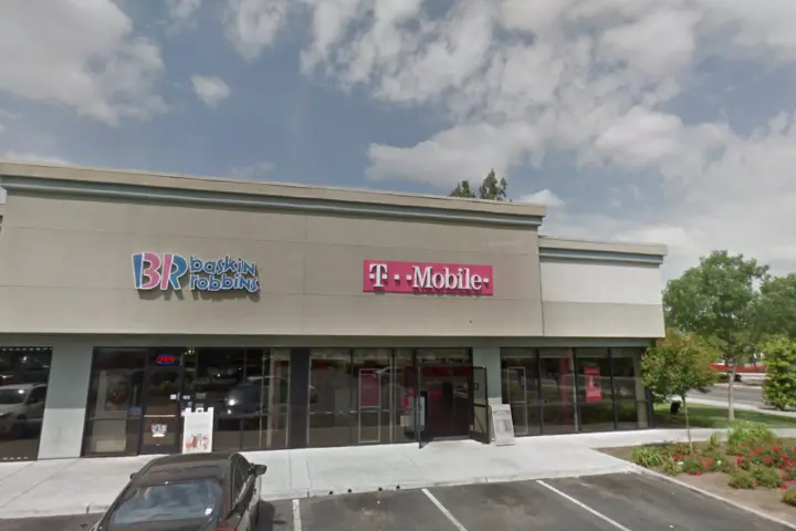 T-Mobile Cesar Chavez & Peach