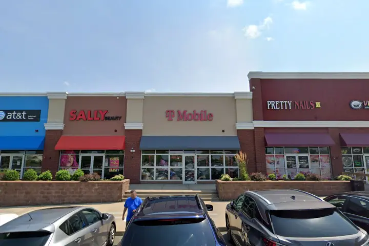 T-Mobile Charter Oak Marketplace
