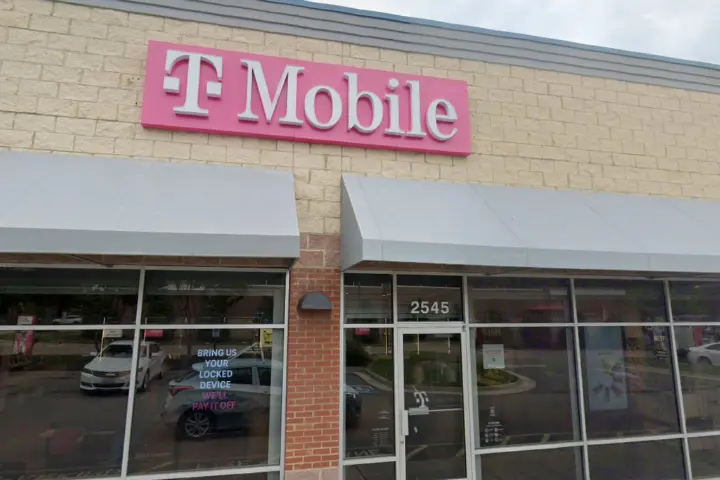 T-Mobile Chippenham Forest Square