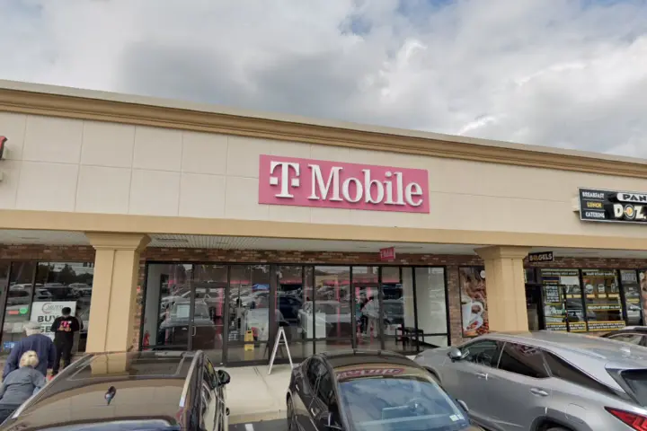T-Mobile City Park Plaza