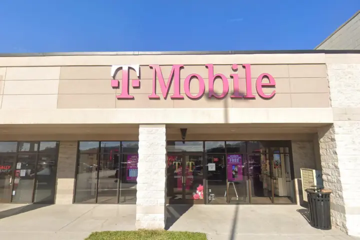 T-Mobile Clinton Hwy & Callahan Dr