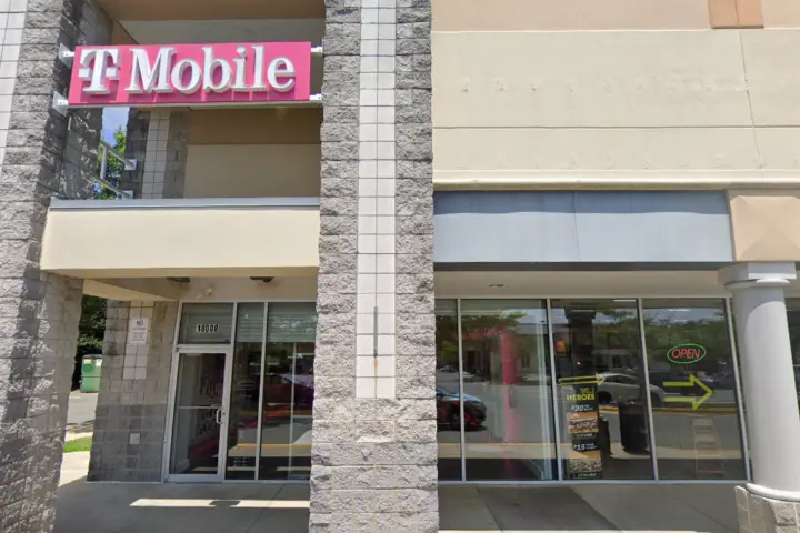 T-Mobile Cloppers Mill Village