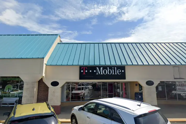 T-Mobile Coastal Hwy & Melson Rd