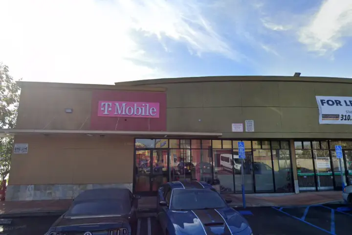 T-Mobile Coliseum Pl & Crenshaw