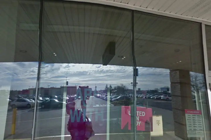 T-Mobile Cottman & Roosevelt