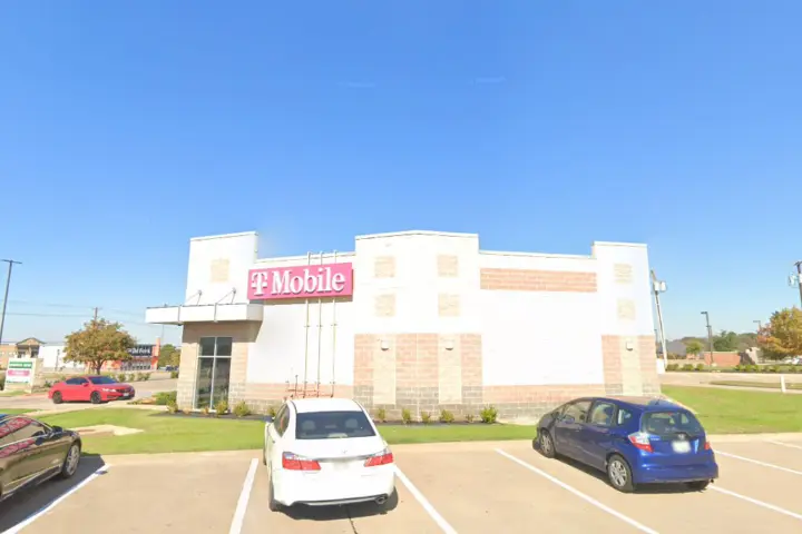 T-Mobile Davis Towne Crossing