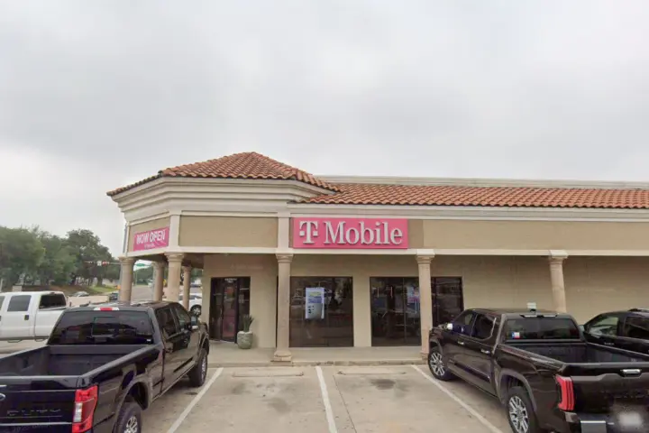 T-Mobile Del Mar Plaza
