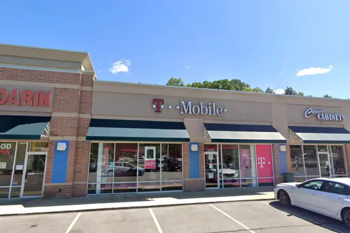 T-Mobile Detroit & Center Rd