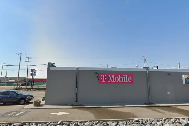 T-Mobile Division & 33rd