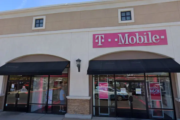 T-Mobile Durango & 215