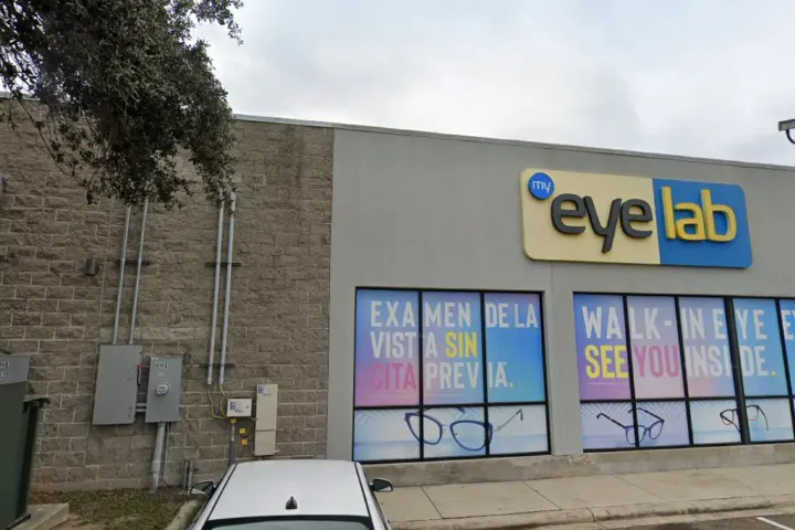 T-Mobile E Expressway 83 & S Mccoll Rd