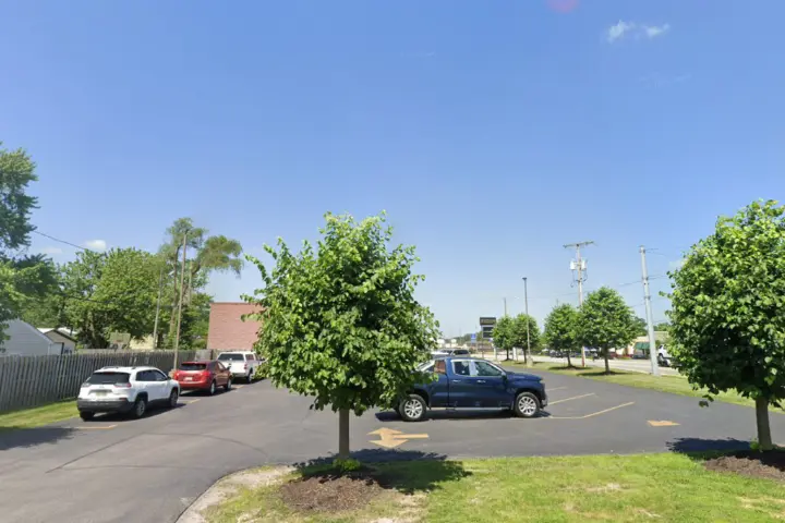T-Mobile E Mcgalliard Rd & N Barr St