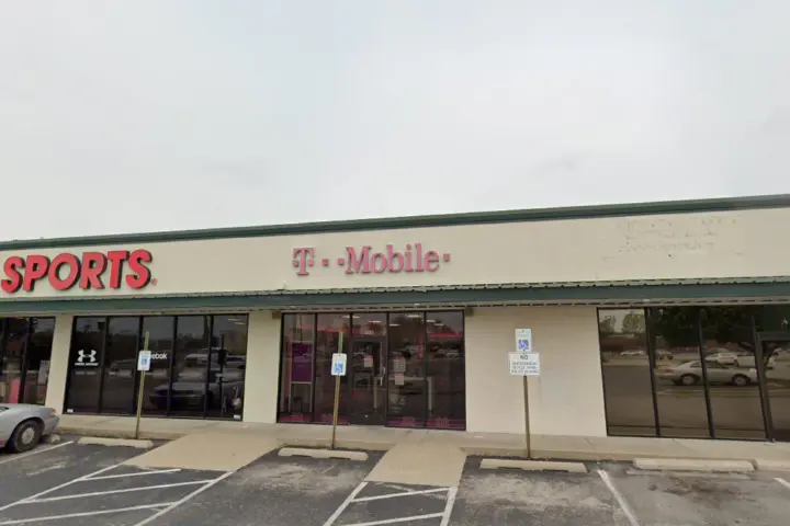 T-Mobile E Prospect Ave & N 5th Street
